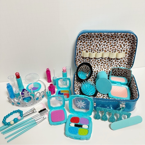 Mess Free Pretend Makeup Kit for Girls Blue Glitter Case Fake Toy Cosmetics Set - Picture 3 of 14